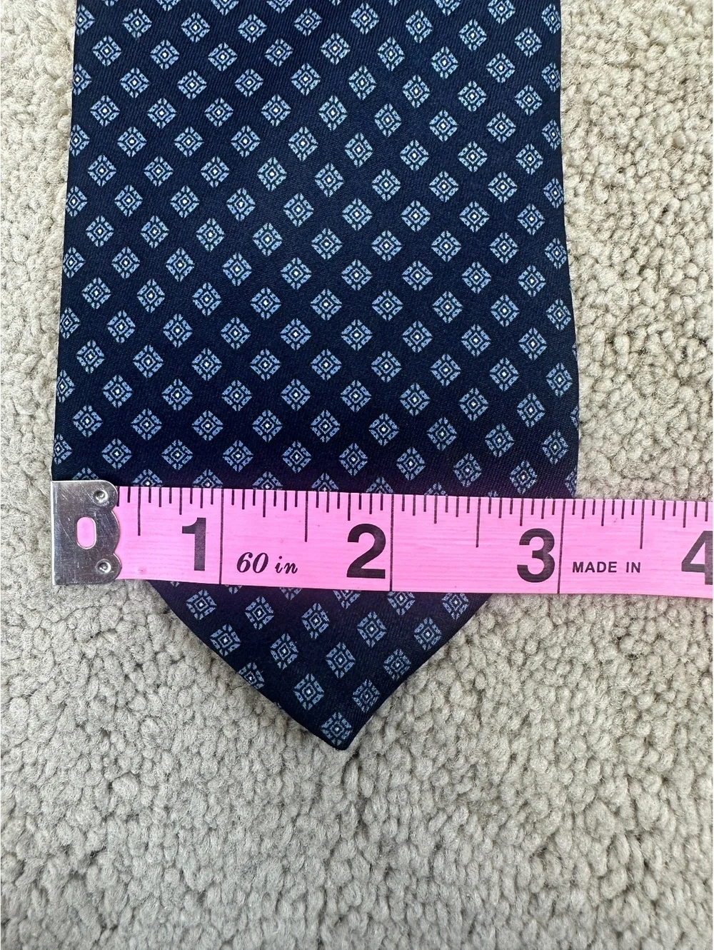 Men’s Navy Blue Oleg Cassini Silk Necktie Micro Geometric 60” X 3” Classic